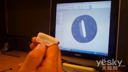 不僅僅是鼠標 Mycestro手指佩戴型鼠標開啟人機交互新紀元